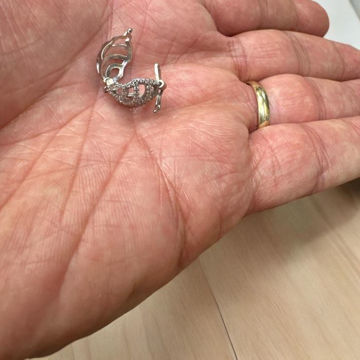 תמונה של סוגר כלוב כסף משובץ זרקונים 9 מ"מ  פנימי (יח')